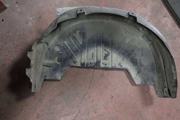 FORD CUSTOM 320 S DELUXE ÇIKMA PARÇA  ARKA TEKER DAVLUMBAZI